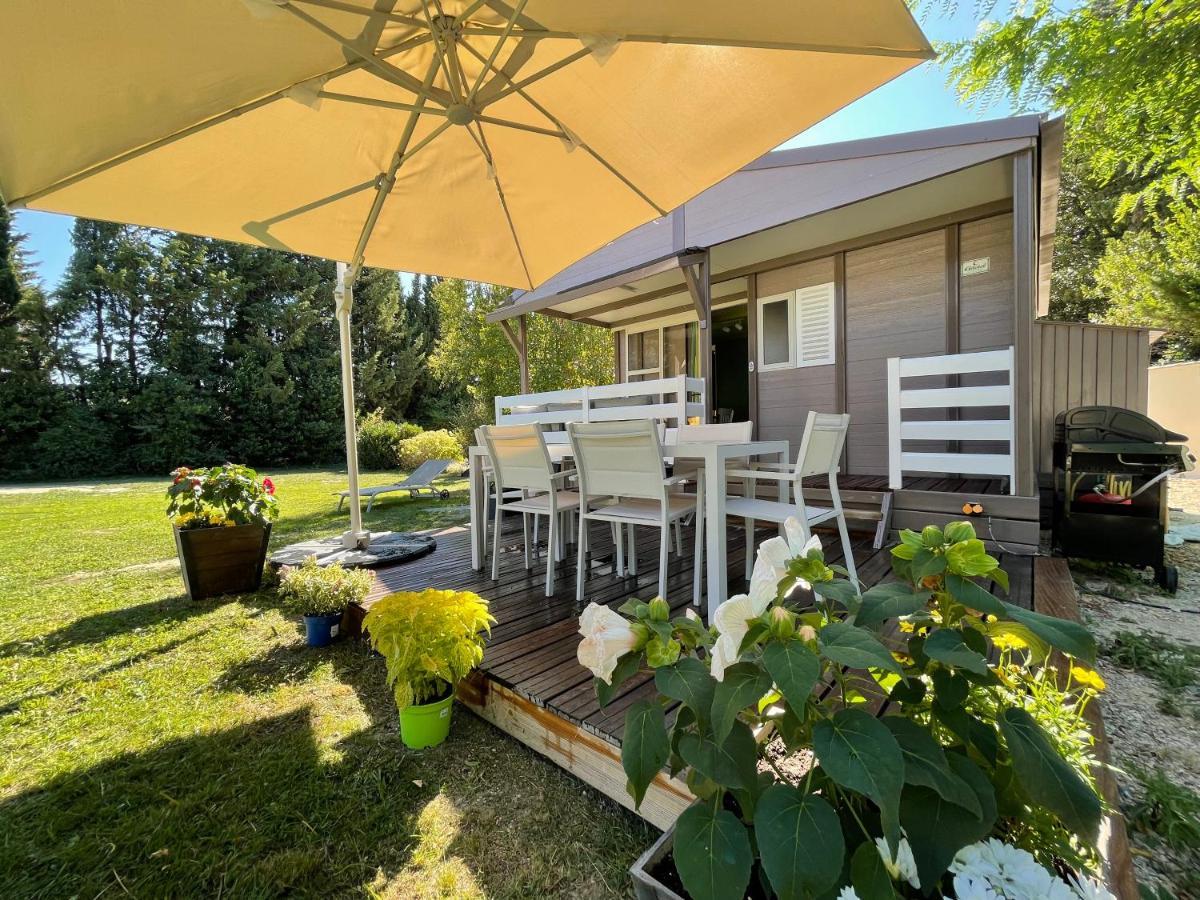 Avignon, joli chalet en campagne très proche de la ville Extérieur photo
